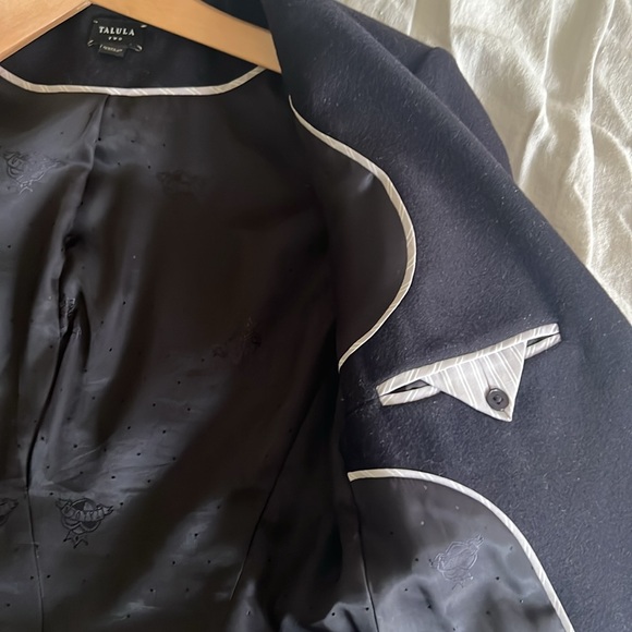 Aritzia Wool Blazer in Navy - Picture 8 of 8